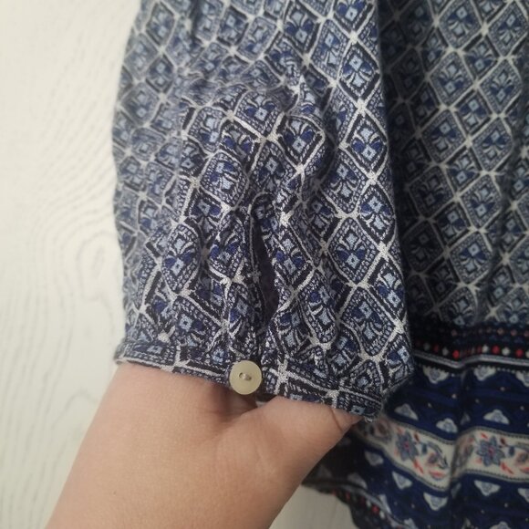 LAST CHANCE Old Navy L Danube Blue Diamond Pattern Shirt Top V-Neck Tunic - Picture 5 of 6